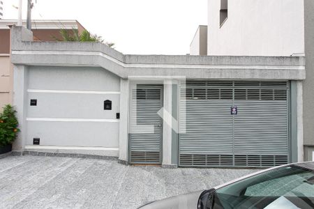Casa à venda com 200m², 3 quartos e 5 vagasFachada