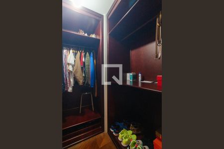 Apartamento à venda com 154m², 3 quartos e 3 vagasCloset