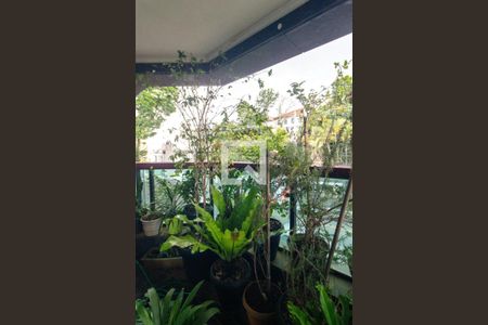 Apartamento à venda com 154m², 3 quartos e 3 vagasVaranda