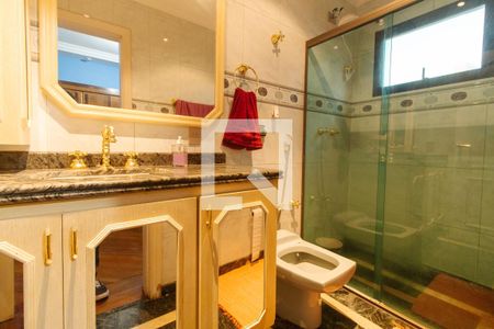 Apartamento à venda com 154m², 3 quartos e 3 vagasBanheiro do quarto 1