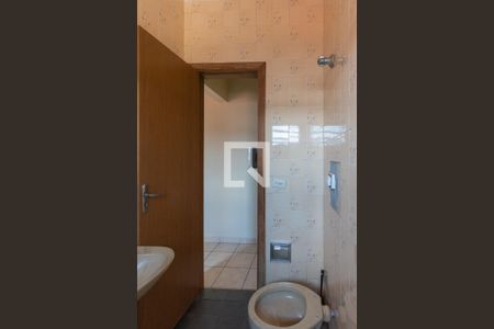 Casa à venda com 288m², 3 quartos e 4 vagasBanheiro da Suíte