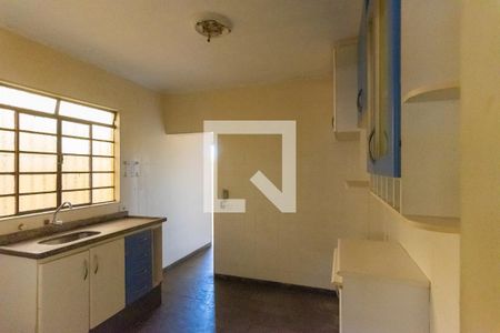 Casa à venda com 288m², 3 quartos e 4 vagasCozinha