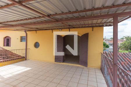 Casa à venda com 288m², 3 quartos e 4 vagasSacada do Quarto 1