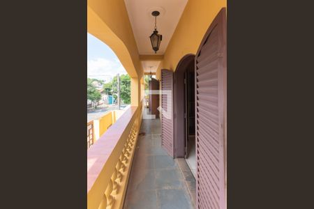 Casa à venda com 288m², 3 quartos e 4 vagasSacada do Quarto 2