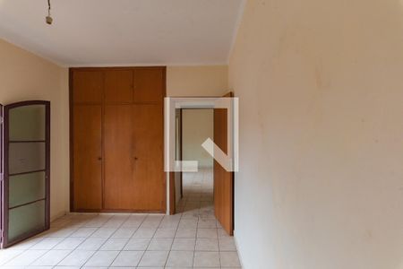 Casa à venda com 288m², 3 quartos e 4 vagasQuarto 2