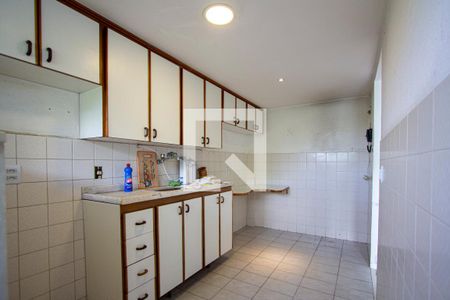 Apartamento para alugar com 65m², 2 quartos e 1 vagaCozinha
