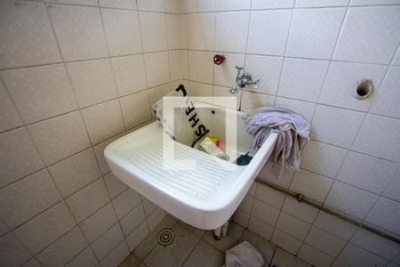 Apartamento para alugar com 65m², 2 quartos e 1 vagaÁrea de Serviço
