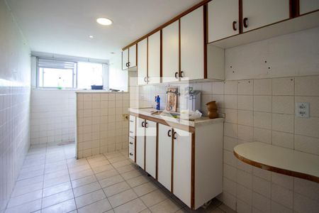 Apartamento para alugar com 65m², 2 quartos e 1 vagaCozinha