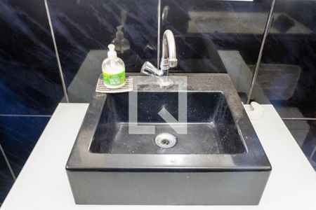 Casa para alugar com 290m², 5 quartos e 4 vagasBanheiro - Casa 2