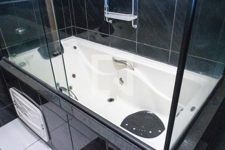 Casa para alugar com 290m², 5 quartos e 4 vagasBanheiro - Casa 2