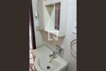 Casa para alugar com 290m², 5 quartos e 4 vagasBanheiro do Quarto 2 - Casa 1