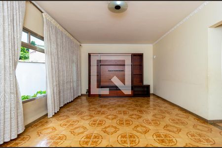 Sala de casa para alugar com 4 quartos, 265m² em Vila Regente Feijó, São Paulo