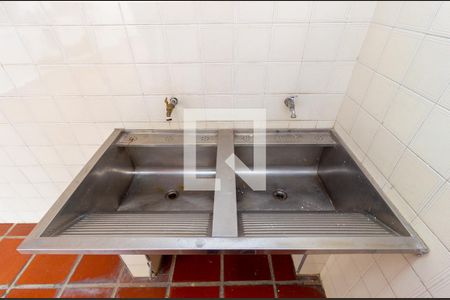 Casa à venda com 265m², 4 quartos e 6 vagas Casa à venda com 265m², 4 quartos e 6 vagasDetalhe - Área de Serviço