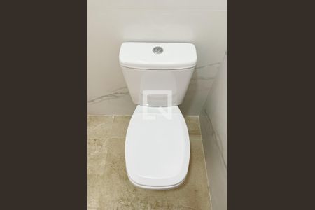 Casa à venda com 180m², 3 quartos e 4 vagasBanheiro