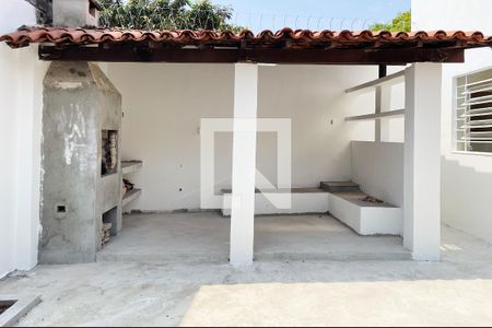 Casa à venda com 180m², 3 quartos e 4 vagasQuintal