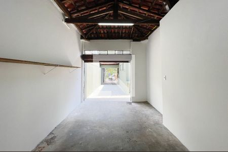 Casa à venda com 180m², 3 quartos e 4 vagasGaragem