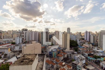 Vista Quarto  de apartamento para alugar com 1 quarto, 40m² em Aclimação, São Paulo