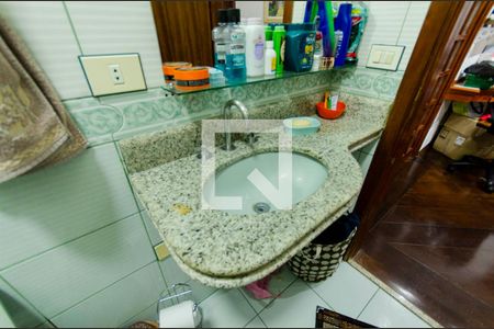 Casa à venda com 332m², 4 quartos e 5 vagasBanheiro