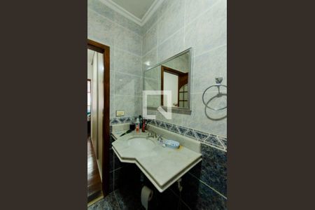 Casa à venda com 332m², 4 quartos e 5 vagasBanheiro Suíte