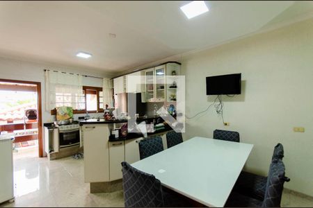 Casa à venda com 332m², 4 quartos e 5 vagasCozinha