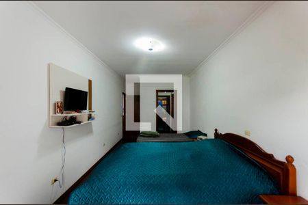 Casa à venda com 332m², 4 quartos e 5 vagasSuíte