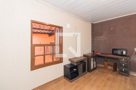Casa à venda com 225m², 2 quartos e 4 vagasQuarto - Edícula