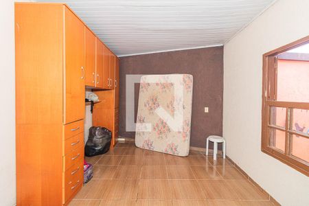 Casa à venda com 225m², 2 quartos e 4 vagasQuarto - Edícula