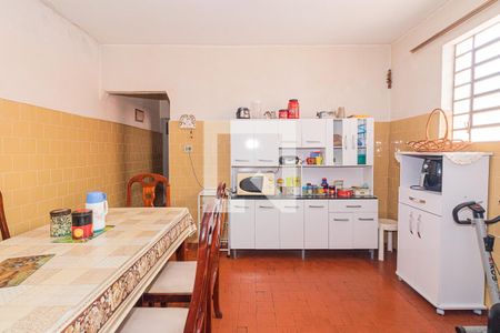 Casa à venda com 225m², 2 quartos e 4 vagasCozinha