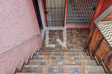 Casa à venda com 225m², 2 quartos e 4 vagasEscada