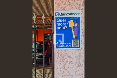 Casa à venda com 225m², 2 quartos e 4 vagasFachada com Plaquinha