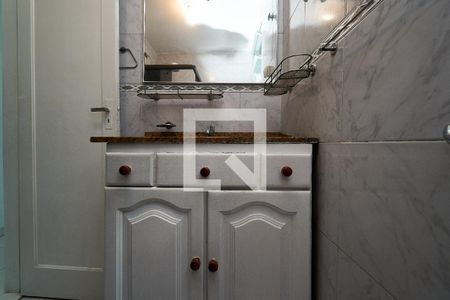 Apartamento para alugar com 77m², 3 quartos e sem vagaBanheiro