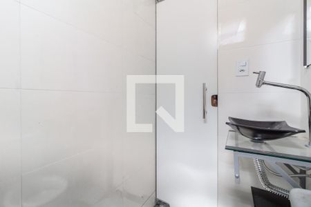 Apartamento para alugar com 60m², 2 quartos e sem vagaBanheiro