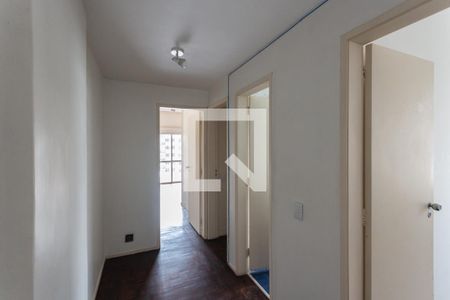 Corredor de apartamento para alugar com 3 quartos, 101m² em Tijuca, Rio de Janeiro
