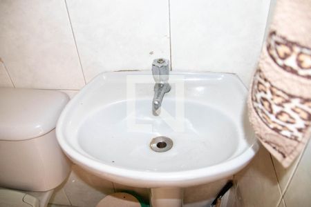 Casa à venda com 78m², 2 quartos e 1 vaga Casa à venda com 78m², 2 quartos e 1 vagaBanheiro de serviço