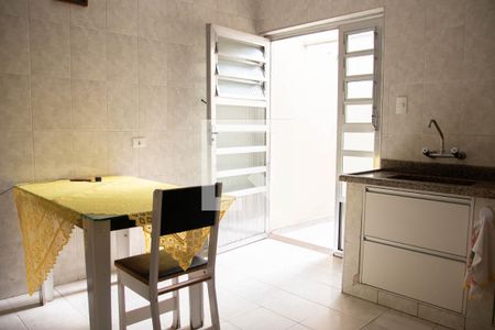 Casa à venda com 78m², 2 quartos e 1 vaga Casa à venda com 78m², 2 quartos e 1 vagaCozinha