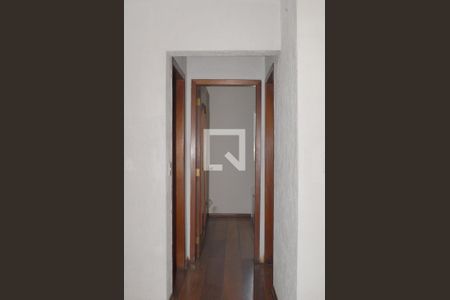 Corredor de apartamento para alugar com 2 quartos, 66m² em Vila Constança, São Paulo