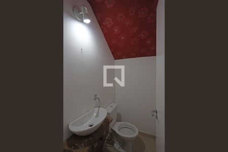 1º  andar - banheiro de casa para alugar com 4 quartos, 150m² em Parque Frondoso, Cotia