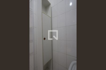 Casa para alugar com 150m², 4 quartos e 2 vagas1º  andar - área de serviço - detalhes
