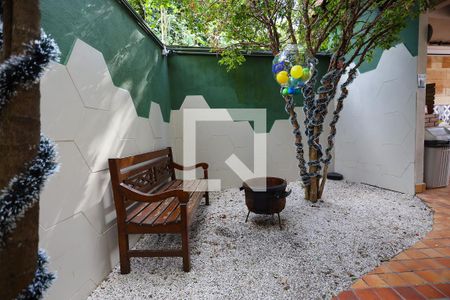 Casa para alugar com 150m², 4 quartos e 2 vagasÁrea coimum - detalhes