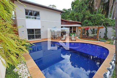 Casa para alugar com 150m², 4 quartos e 2 vagasÁrea coimum - piscina
