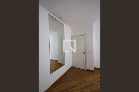 1º  andar - sala - detalhes de casa para alugar com 4 quartos, 150m² em Parque Frondoso, Cotia