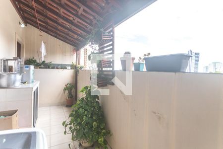 Casa à venda com 260m², 3 quartos e 2 vagasÁrea de serviço