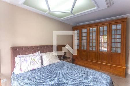 Casa à venda com 260m², 3 quartos e 2 vagasSuíte