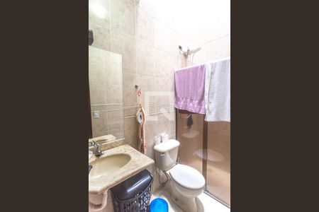 Casa à venda com 260m², 3 quartos e 2 vagasBanheiro social