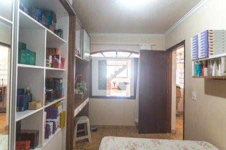 Casa à venda com 260m², 3 quartos e 2 vagasQuarto de serviço