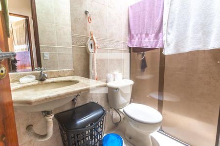 Casa à venda com 260m², 3 quartos e 2 vagasBanheiro social