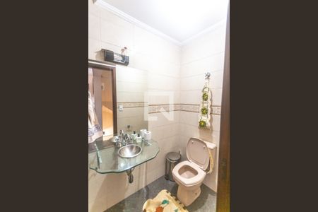 Casa à venda com 260m², 3 quartos e 2 vagasLavabo