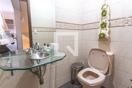 Casa à venda com 260m², 3 quartos e 2 vagasLavabo