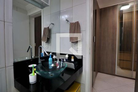 Apartamento à venda com 263m², 4 quartos e 3 vagasBanheiro da Suíte 3