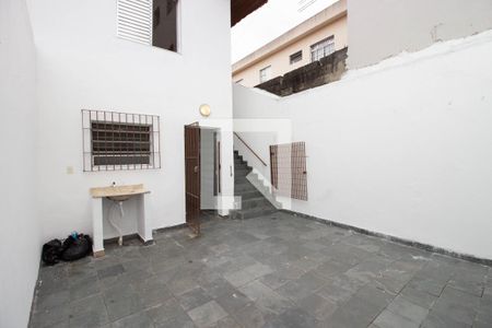 Casa à venda com 66m², 2 quartos e 2 vagasQuintal